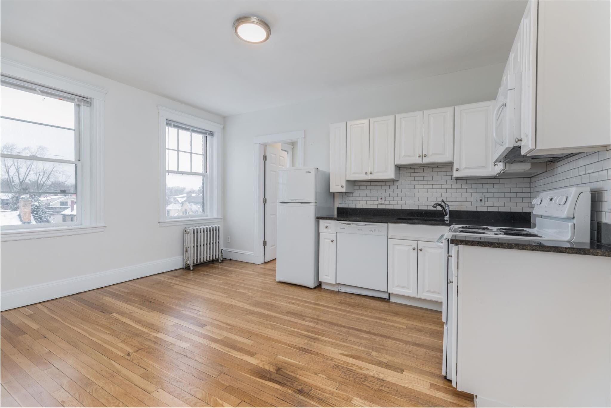 Building Photo - 30 Langdon St