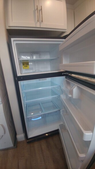 Refrigerator - 126 Cowell St