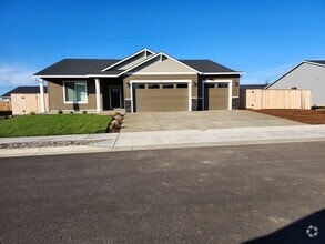 Building Photo - Located in Millersburg ~ Gorgeous 4 Bedroo...