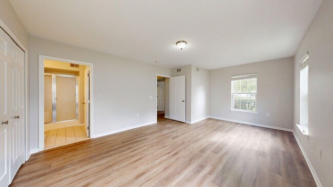 Building Photo - 2790 S Knightsbridge Cir