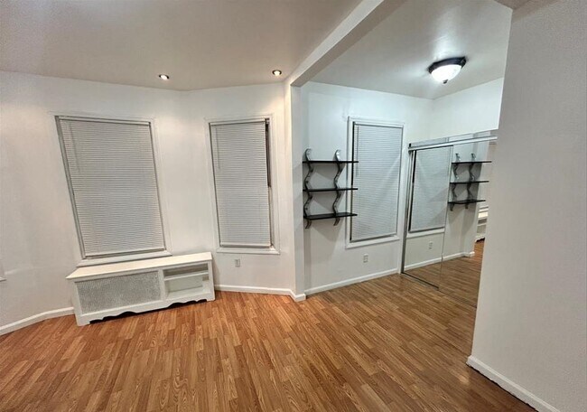 Building Photo - 37 Wilson Ave