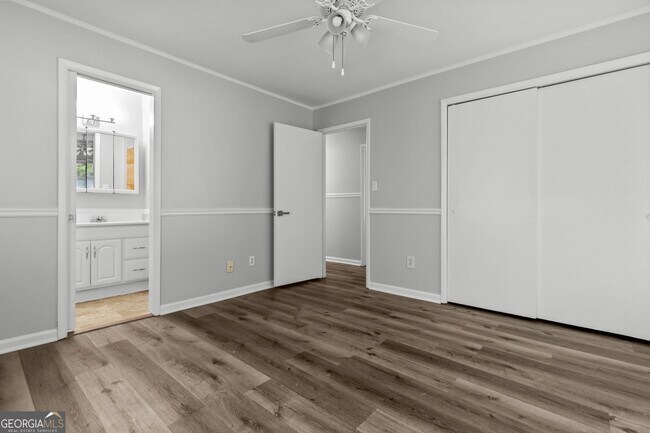 Building Photo - 1834 Dogwood Ct SW