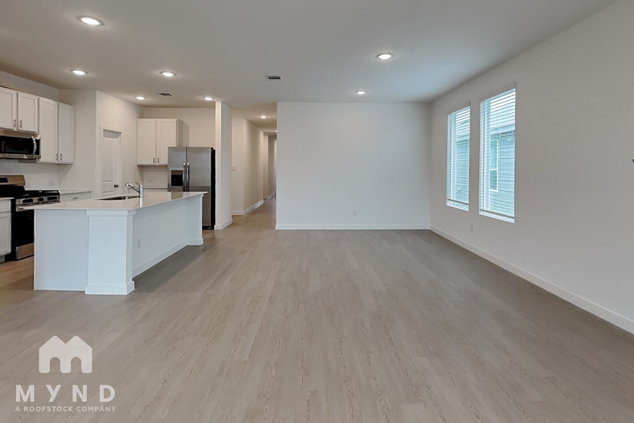 Building Photo - 10559 Ysasmendi Rdg