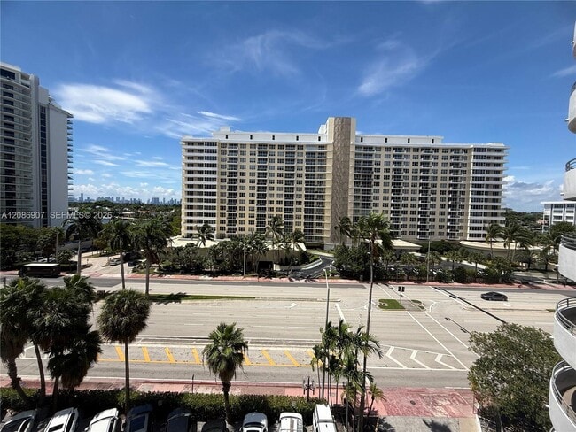 Building Photo - 5555 Collins Ave