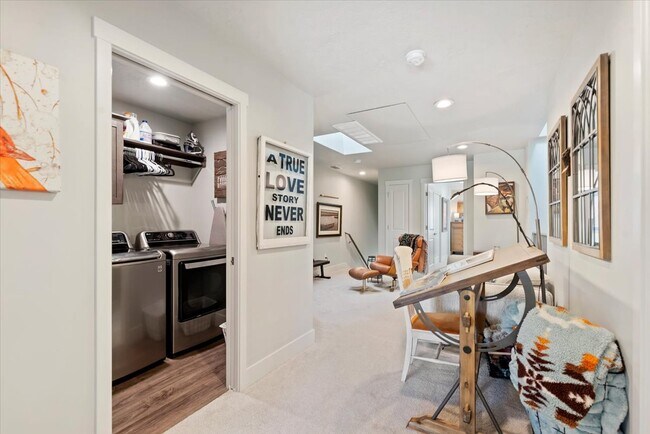 Building Photo - 443 Danika Ln