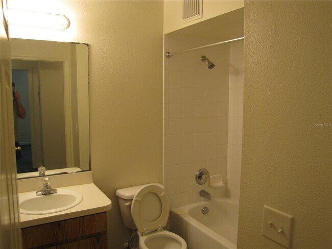 Building Photo - 3404 N Garrison St