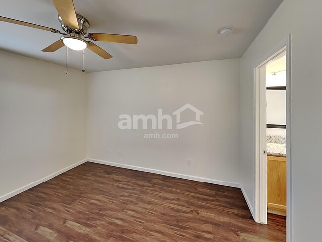 Building Photo - 786 W Cholla Crest Dr