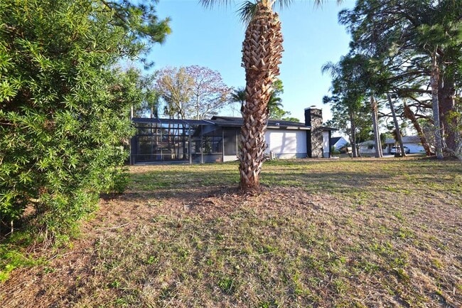 Building Photo - 5667 Creekwood Dr