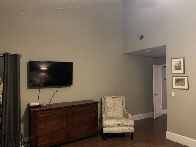 Building Photo - Gorgeous 3-Bedroom House in Gold River wit...
