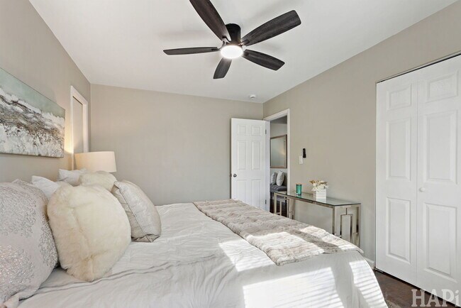 Building Photo - 75 Carthage Ln