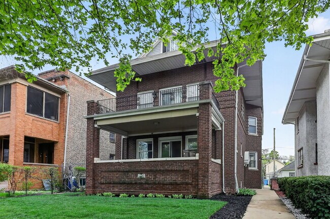 Building Photo - 5815 Midway Pky