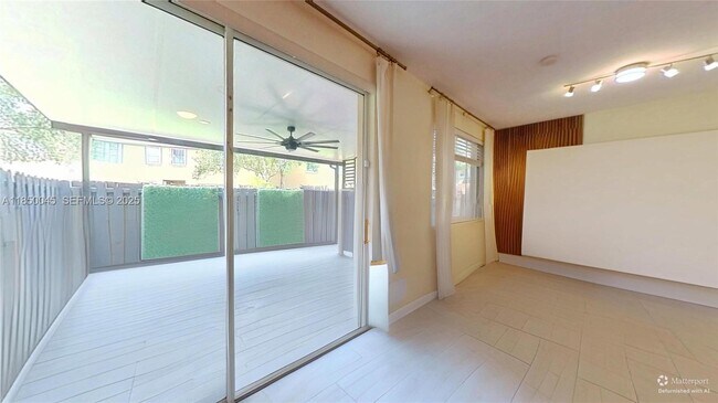 Building Photo - 1420 SE 26th Ave