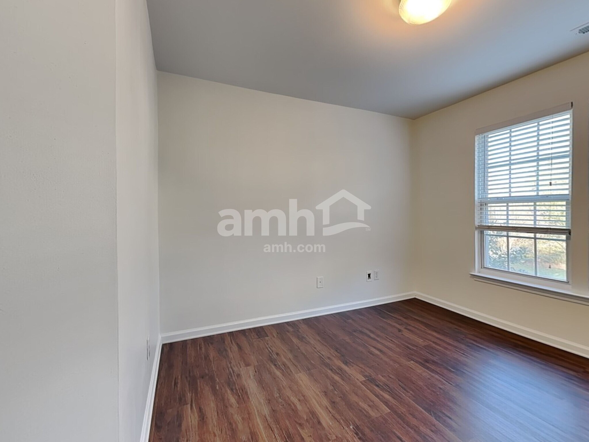 Building Photo - 13724 Bluffton Ct