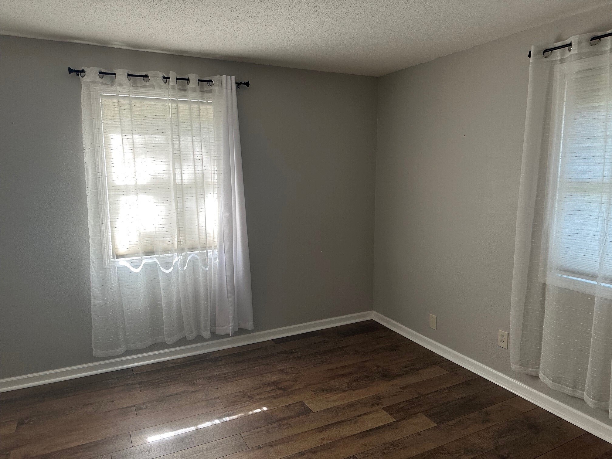 Building Photo - 9064 W Swan Cir