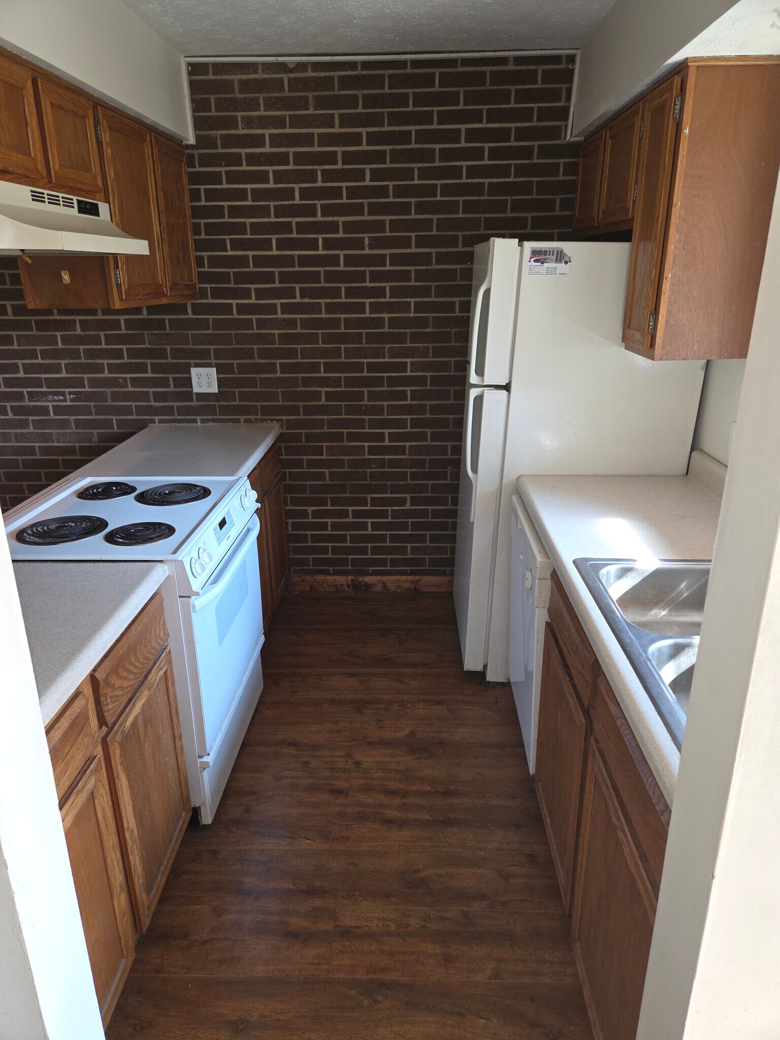 Building Photo - 6385 Chippenhook Ct
