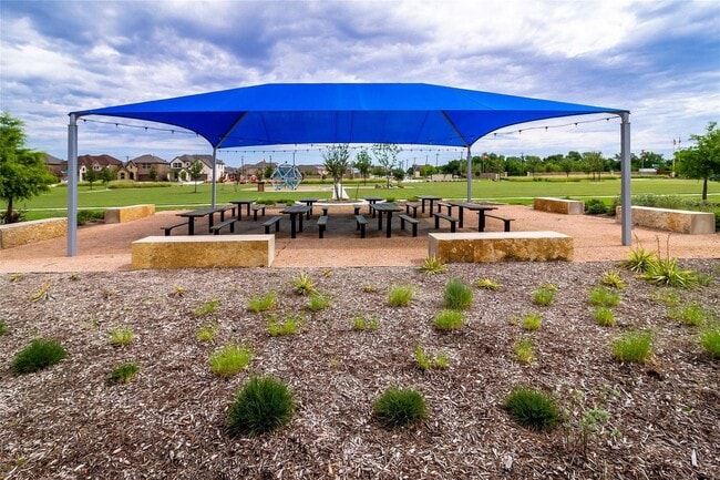 Building Photo - Location!! 2018 house, refrigerator provided! Dont miss this sweet home!