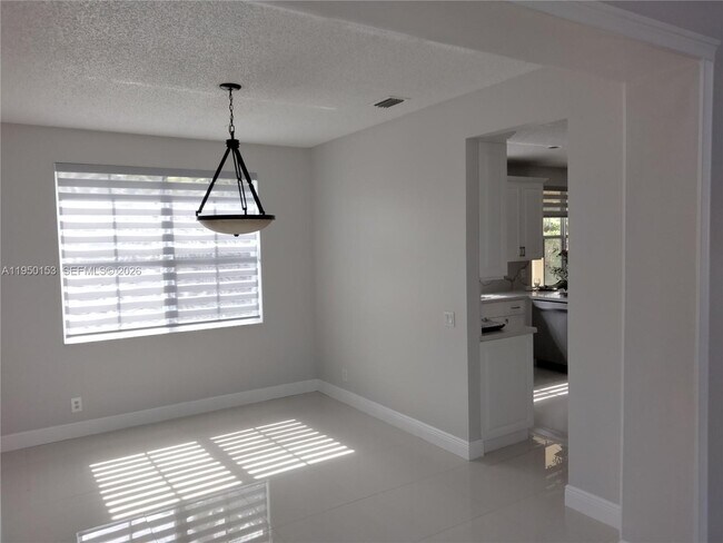 Building Photo - 1249 Allamanda Way