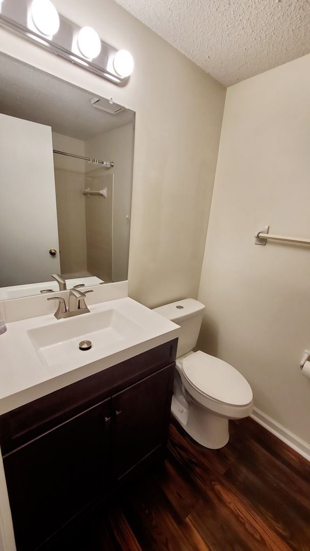 Building Photo - Updated condo across from UNCC!! Dont Miss...