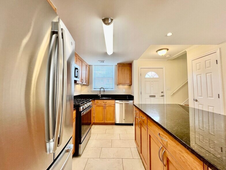Building Photo - 111 Independence Dr