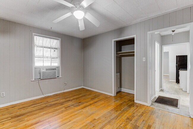 Building Photo - Midtown 1BR with appliances included