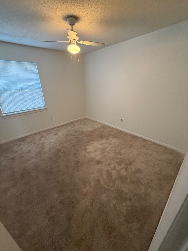 Building Photo - 21 Rivers Point Row