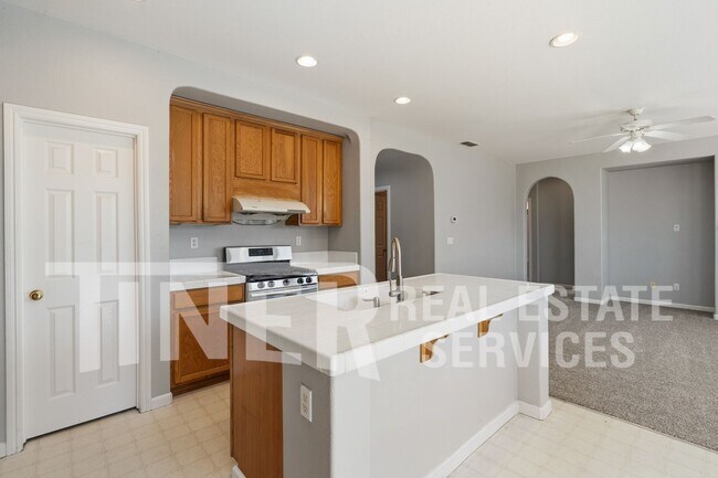 Building Photo - 8287 Lauffer Way