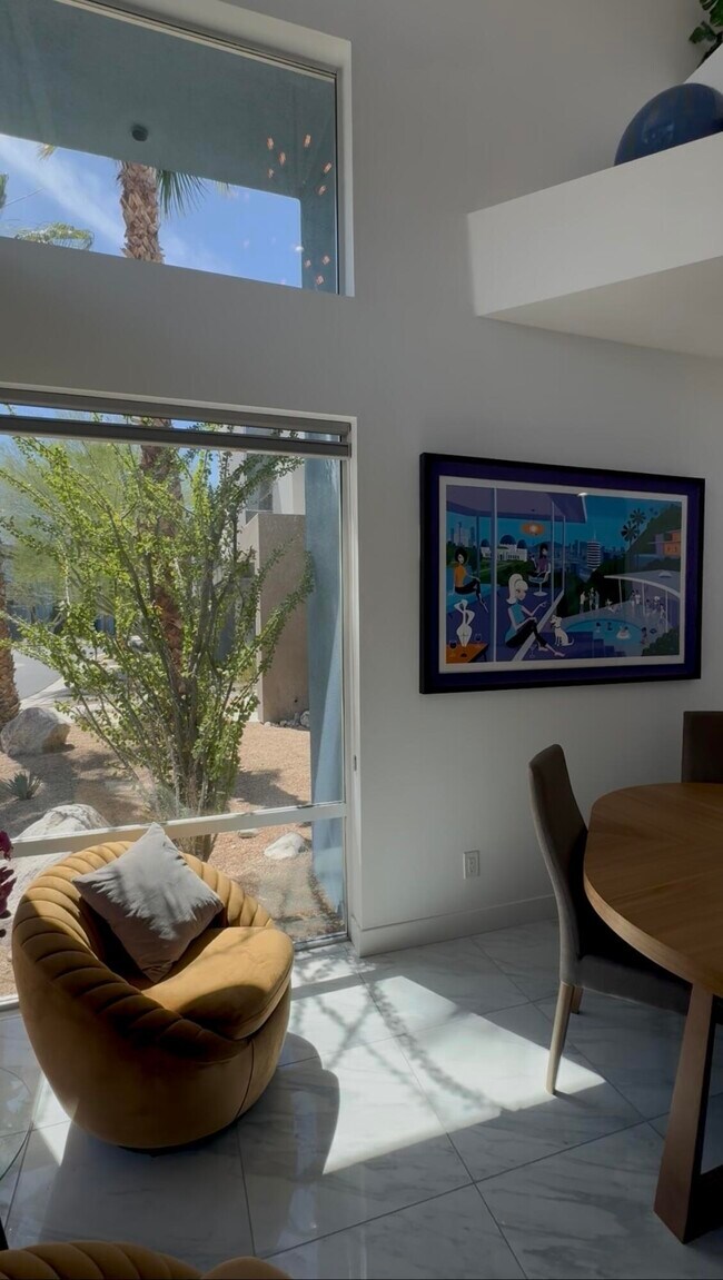 Building Photo - 302 Breeze Loop