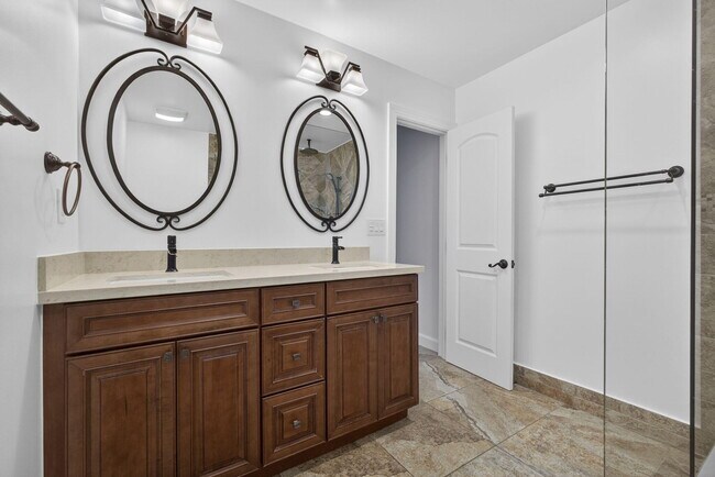 Building Photo - 1776 The 12th Fairway