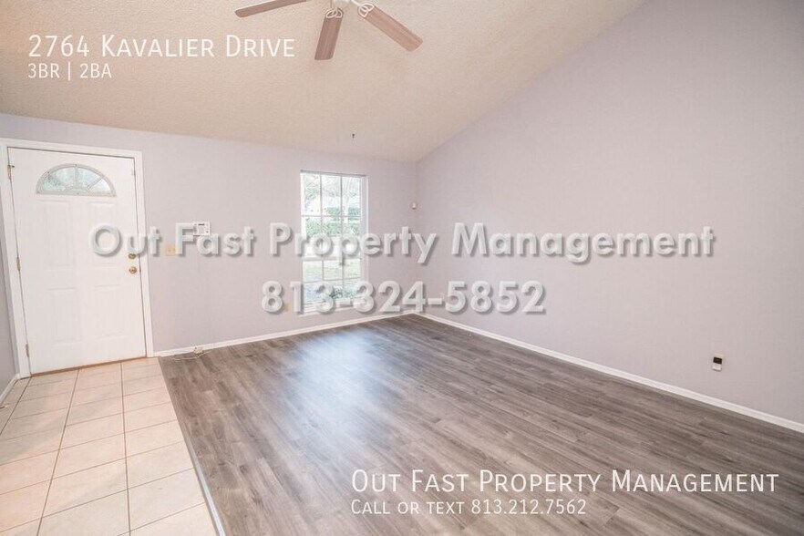 Building Photo - 2764 Kavalier Dr
