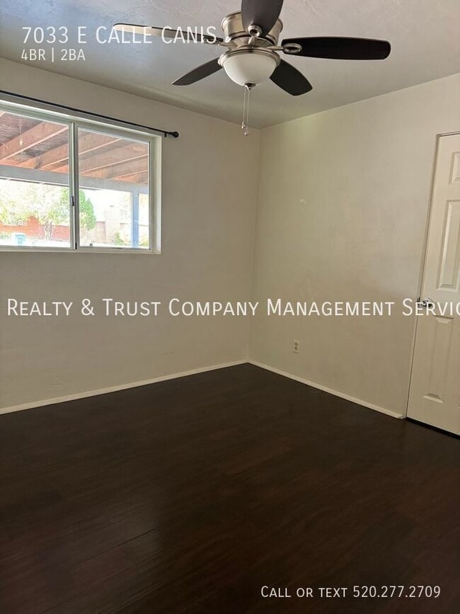 Building Photo - 7033 E Calle Canis