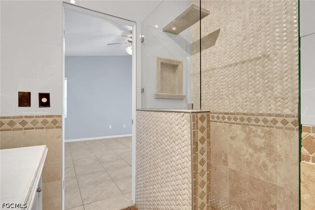 Building Photo - 5013 SW 16th Pl