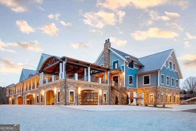 Building Photo - 788 Sherwood Rd N W