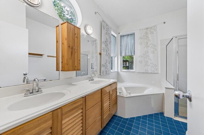Building Photo - 5714 Penny Creek Dr