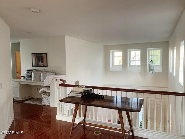 Building Photo - 657 Camino Del Sol