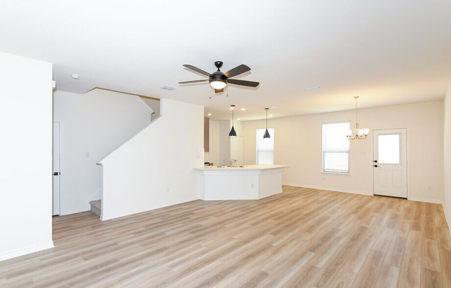 Building Photo - 10643 Military Dr W
