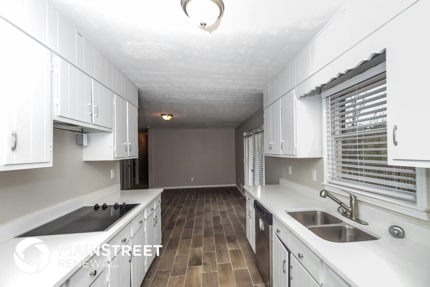 Building Photo - 16 Wilburn Dr