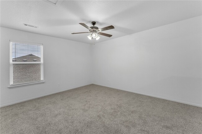 Building Photo - 4404 SW Gallatine Ave