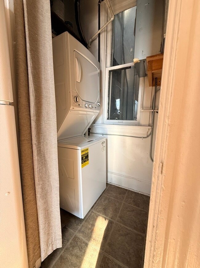 Building Photo - 1801 N Cleveland Ave