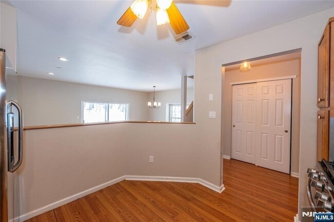 Building Photo - 63 Hickory Way