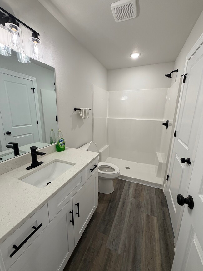 Building Photo - 83 SE 351st Rd