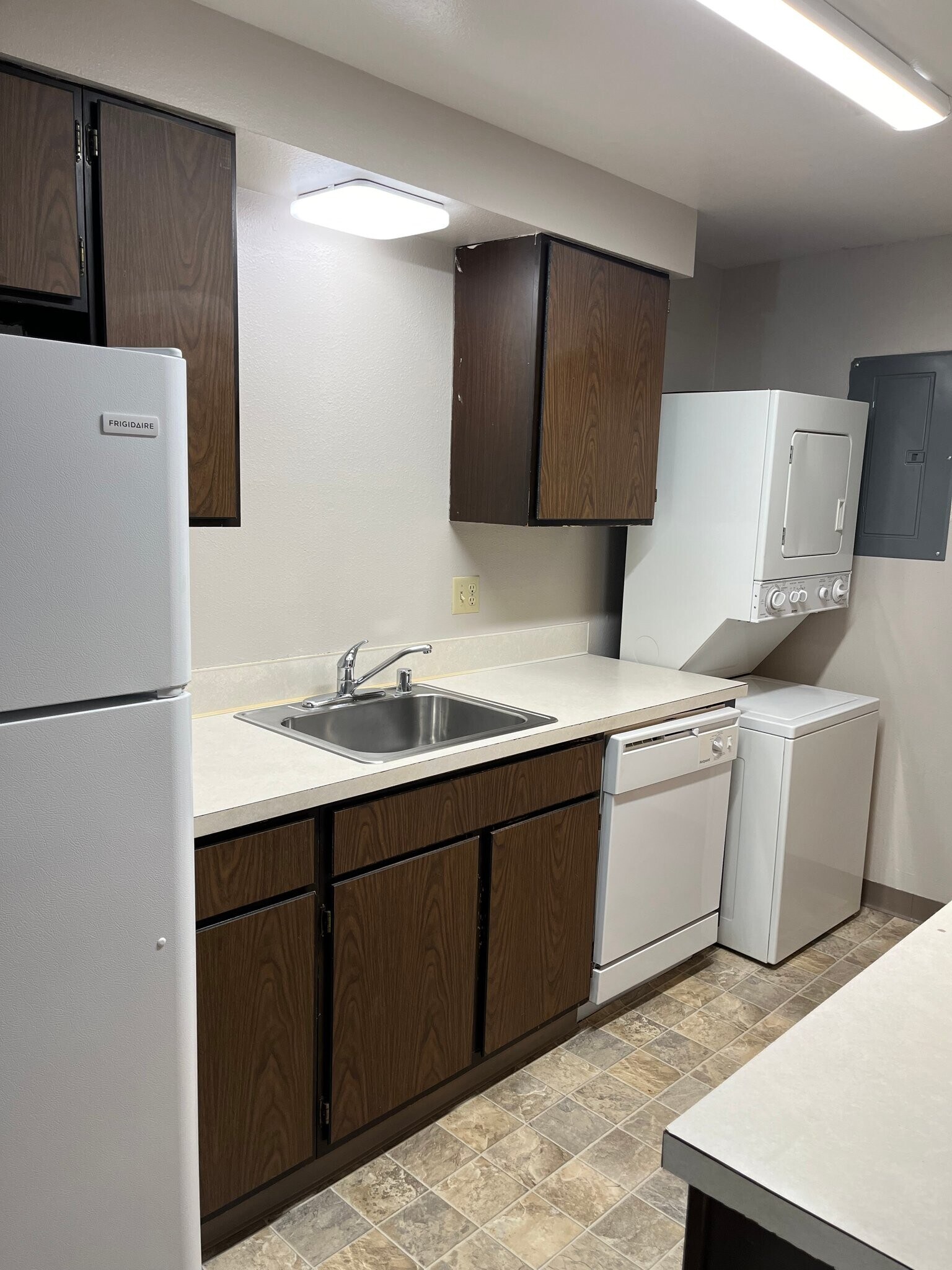 Building Photo - 328 91st Ave NE