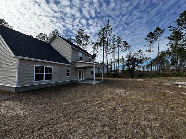 Building Photo - House for Rent