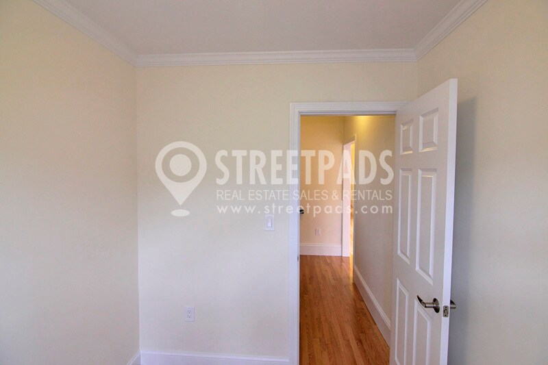 Building Photo - 15 Langdon St