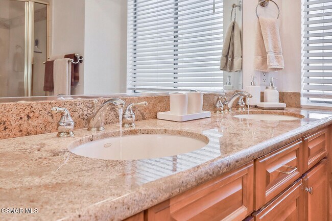 Building Photo - 1208 Westlake Blvd