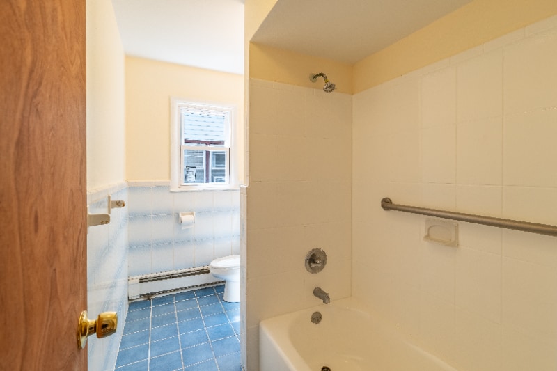 Building Photo - 15 Hausmann Ct