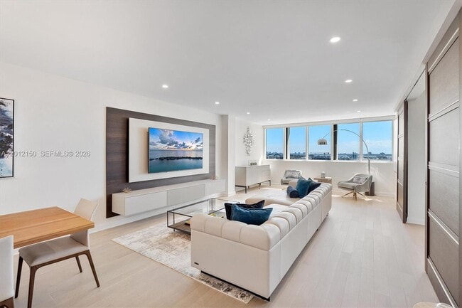 Building Photo - 10275 Collins Ave
