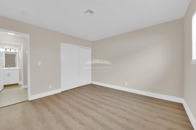 Building Photo - 6762 Carrera Dr