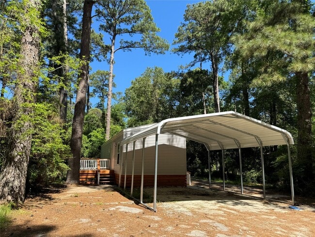 Building Photo - 45 Whippoorwill Ln