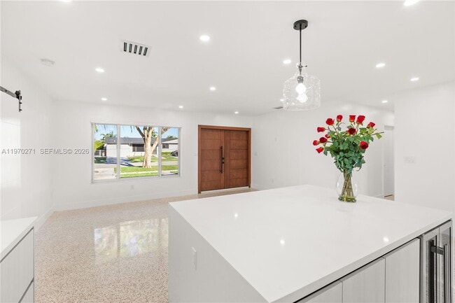 Building Photo - 6030 SW 109th Ct