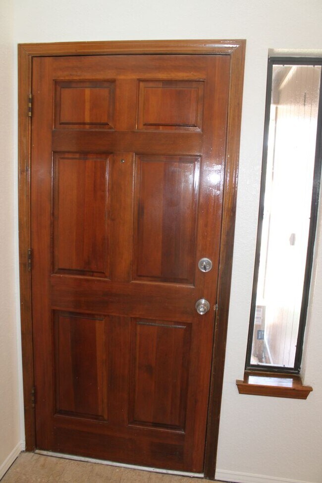 Building Photo - 1472 Sierra De Oro Dr